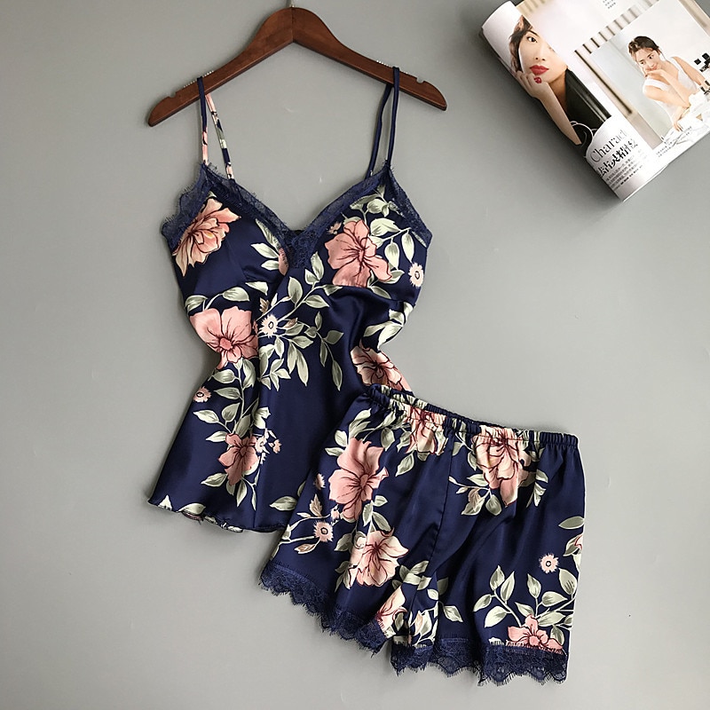 Women's Floral Printed Lace-Trim Pajama Set